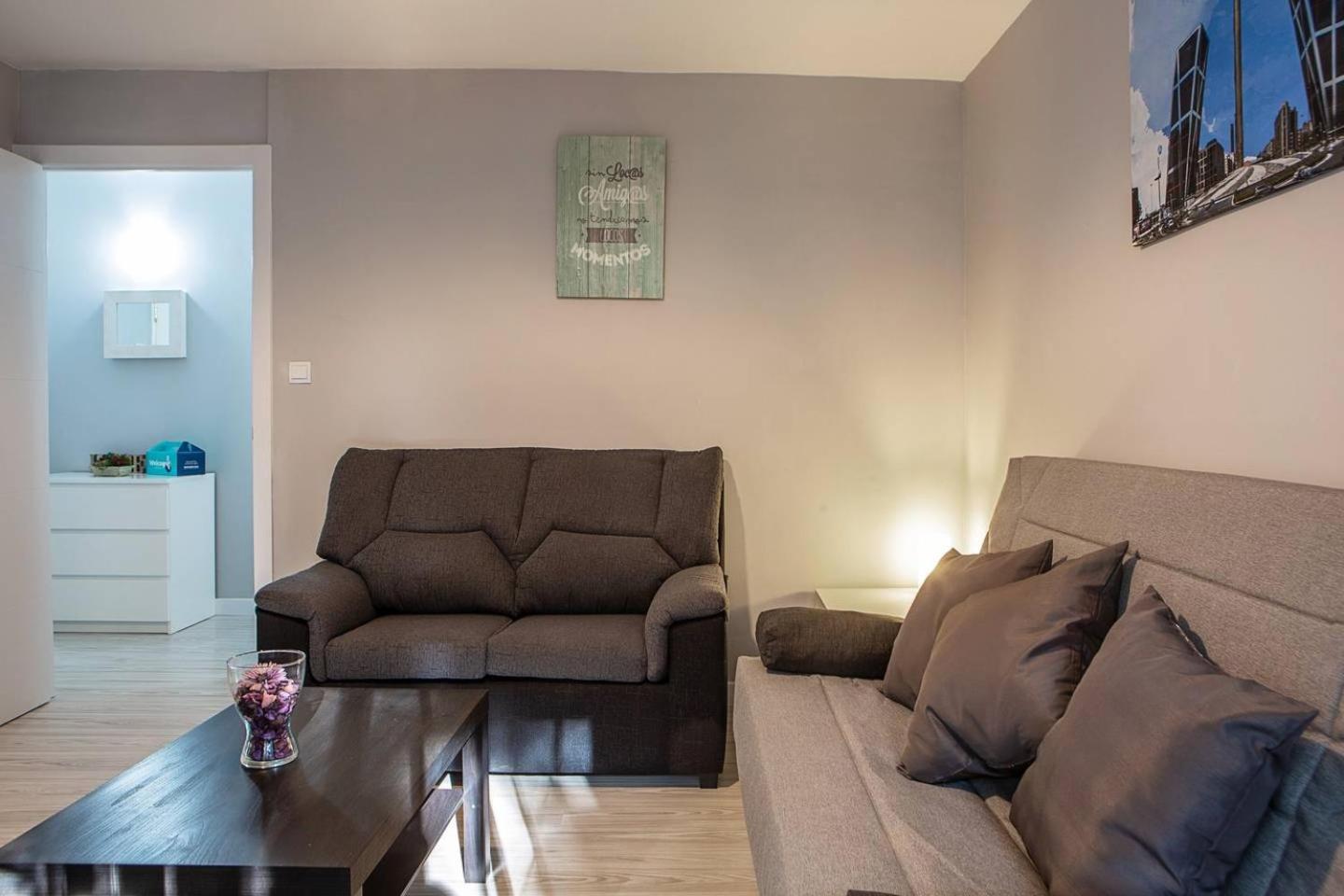 Apartamento Lovely 3 Bedroom Next To Fuencarral *